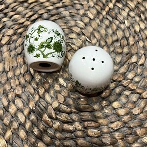 Vintage Salt & Pepper White & Green